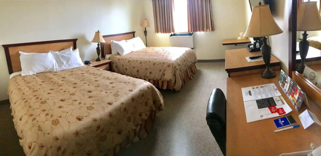 Park West Inn