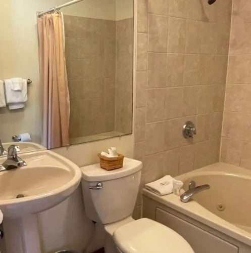 Deluxe Double Suite