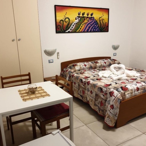 Standard Triple room