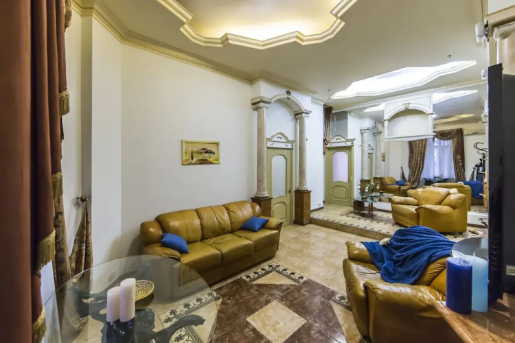Stylish Apartment Close ot the Opera