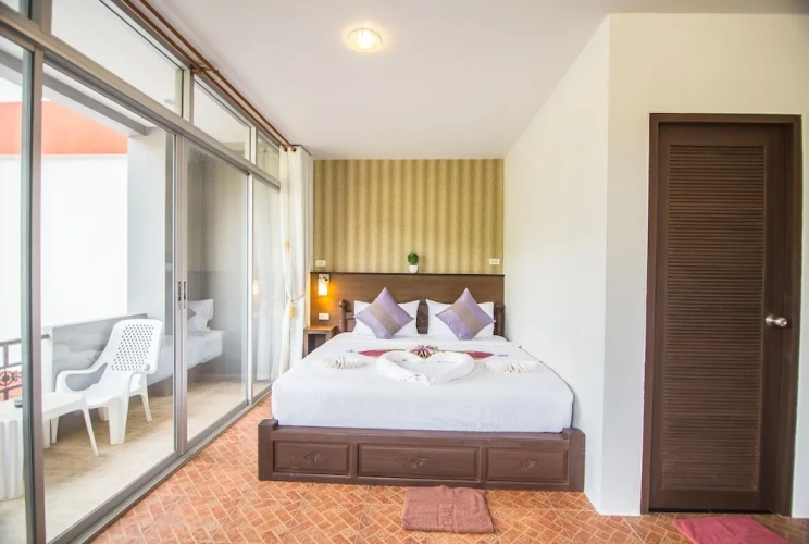 Superior room with balcony and with mountain view