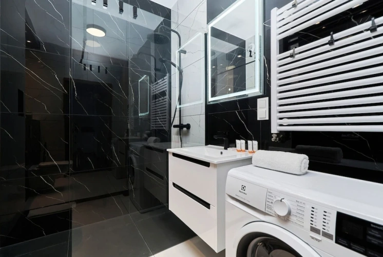 1 Bedroom Apartment with balcony