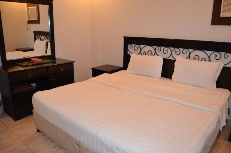Danat Apartments (Singles Only)