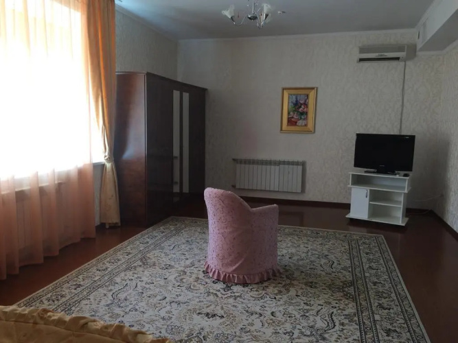 Hotel "Arai"