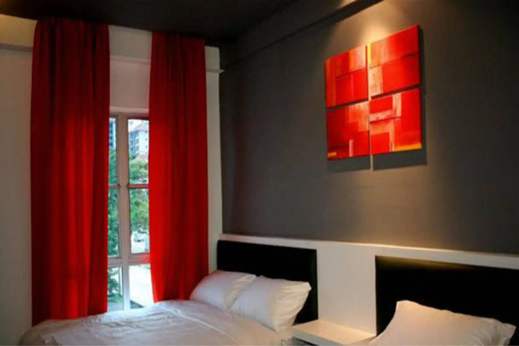 Hotel Zamburger Plaza Mahkota