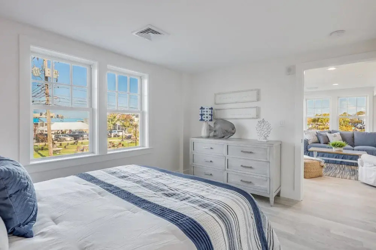 Thomas Sea Suites