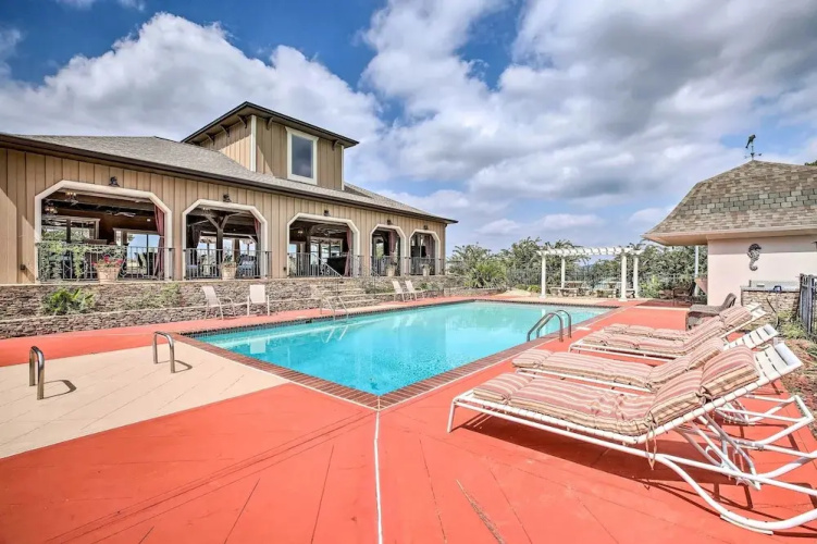 Lake Allatoona Area Studio w/ Pool and Views!