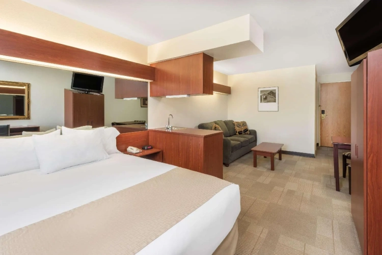Double Suite