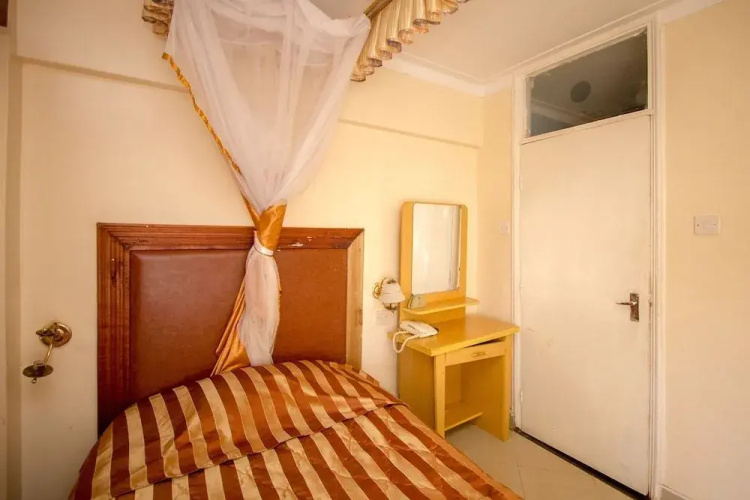 New Zonic Hotel