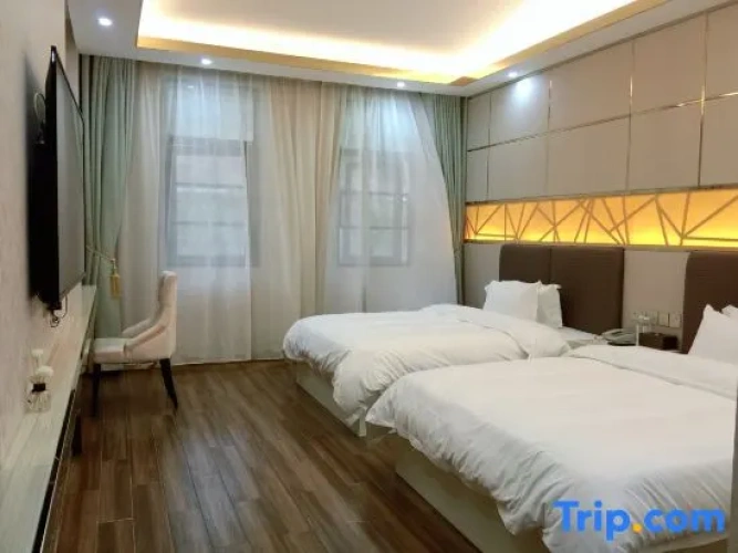 Deluxe Twin Suite
