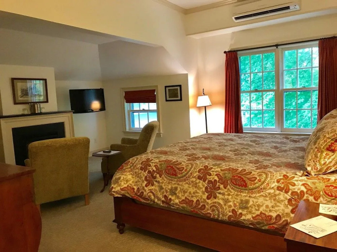 Old Lyme Inn