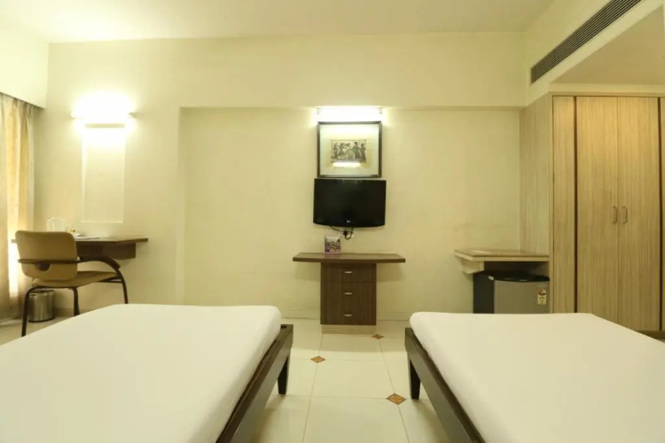 VITS Shalimar Hotel