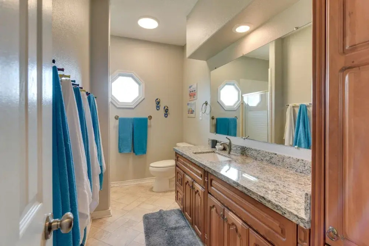 Waterfront Freeport Home: Deck & Private Boat Dock