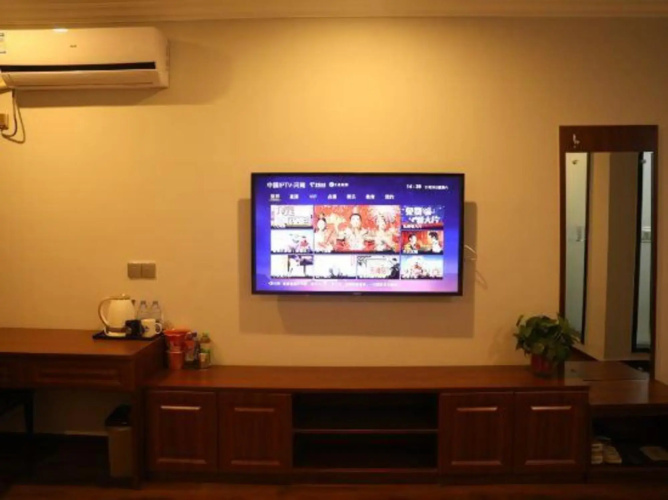 Minghu Hotel