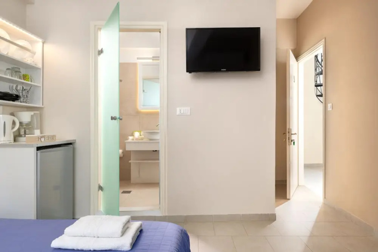 Maravelia's Rooms