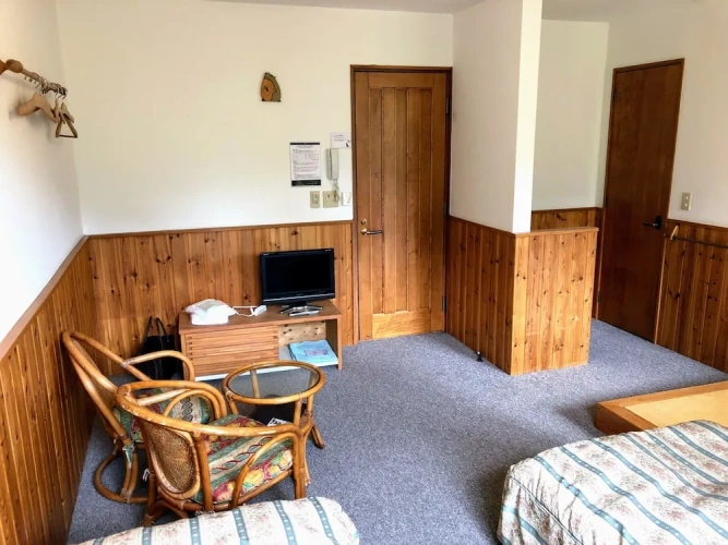 Standard Twin room with mountain view