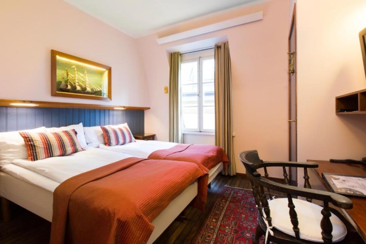 Double Captain’s room