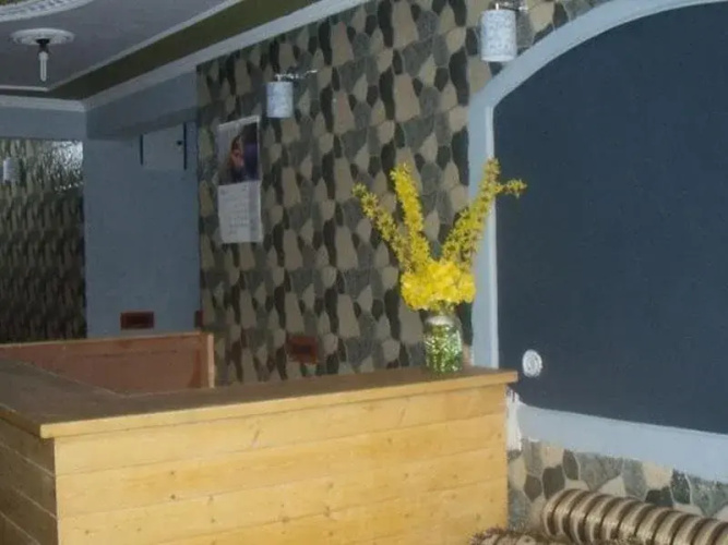 Apple Orchid Resort