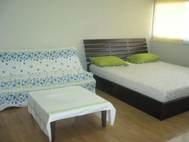 1 Bedroom Bed in Dorm with city view