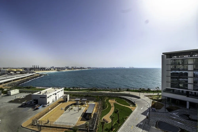 3 Bedrooms Deluxe Apartment beachfront