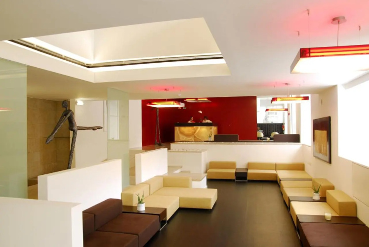 Hotel Jerónimos 8