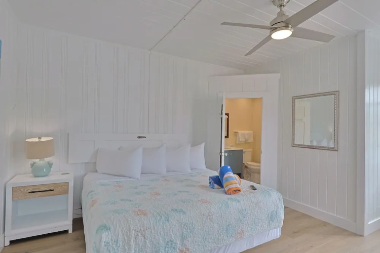 3 Bedrooms Sextuple Cottage
