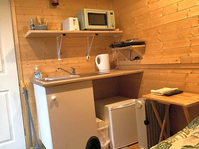 Vigo Retreat cabin 2