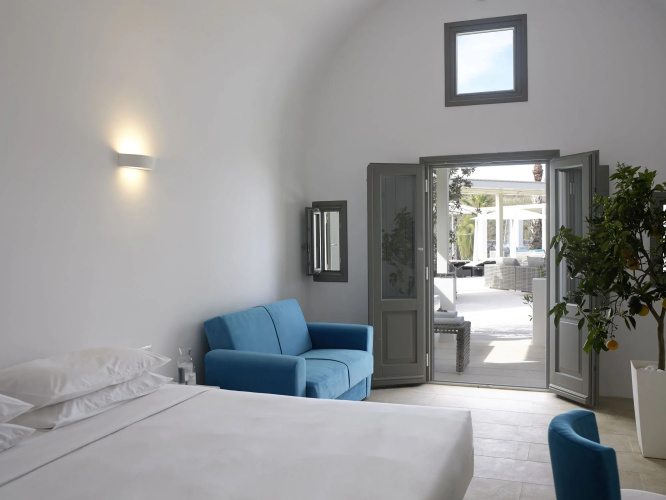 Aurora Luxury Suites
