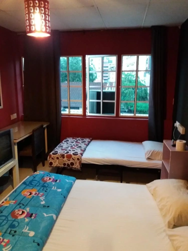 Standard Triple room