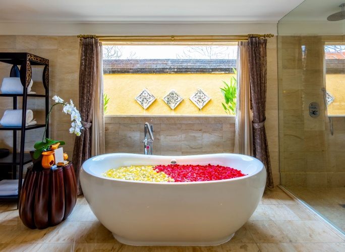 2 Bedrooms Villa oceanfront