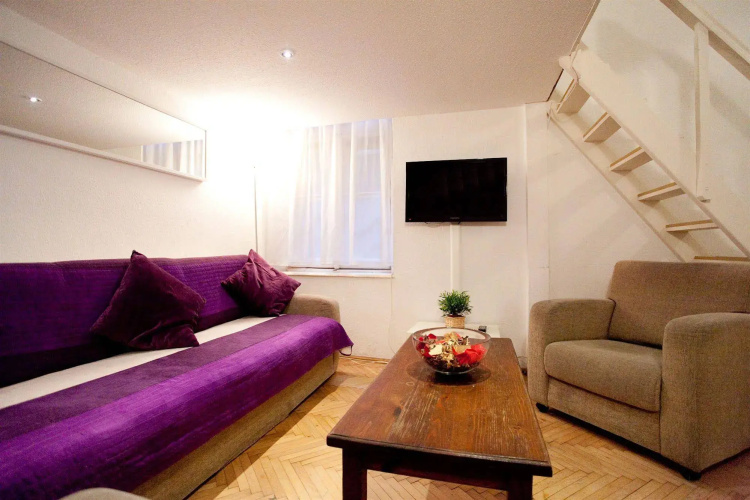 Budapest Easy Flat Opera
