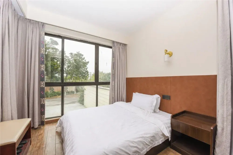 Conghua Hotspring Villa