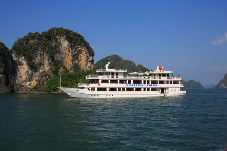 Halong Silversea CruiseOver view