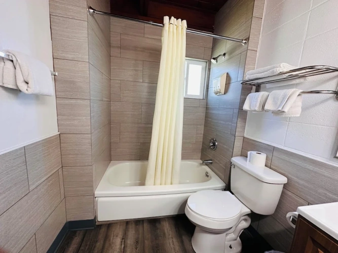 Standard Double Suite