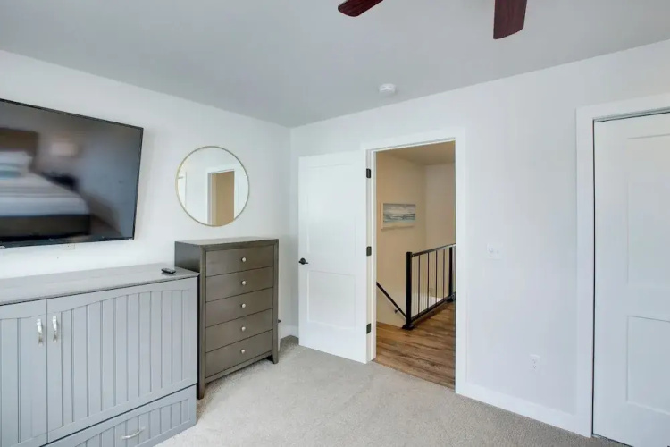 Riverfront Sheboygan Townhome w/ Grill!