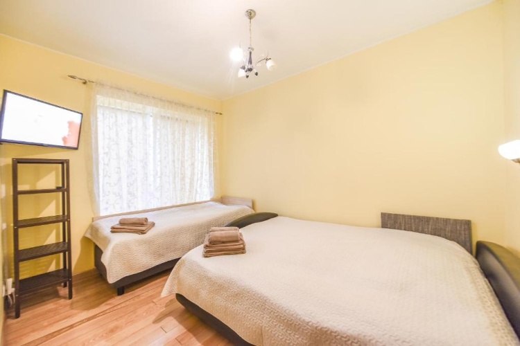 Standard Triple room