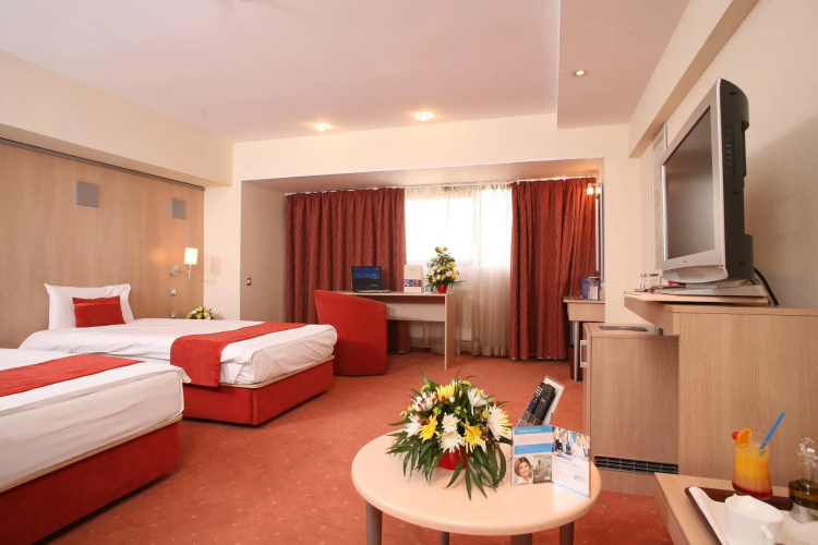 Holiday Inn Bucharest - Times