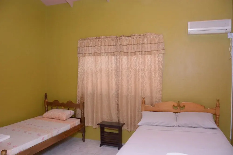 Hillview Apartments