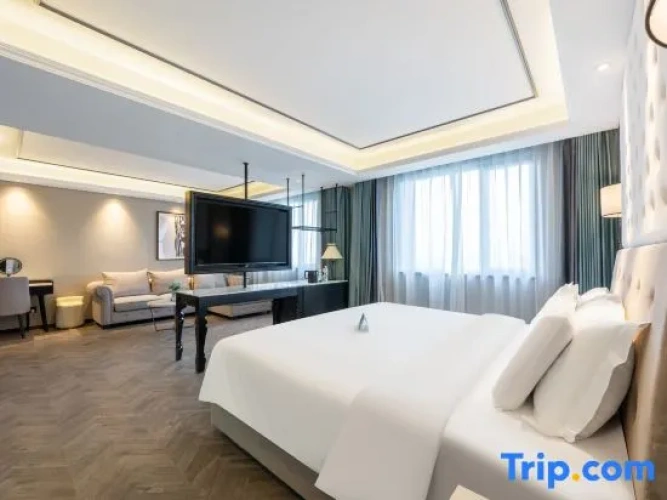 Deluxe Double Suite