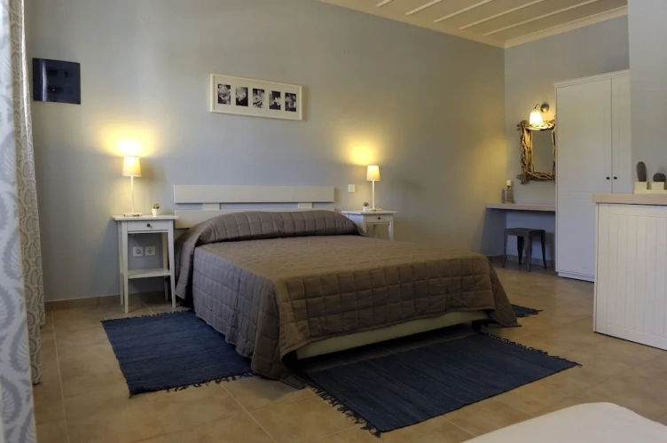 Superior Double room with balcony and with partial sea view