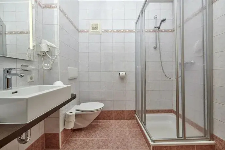 H Hotels