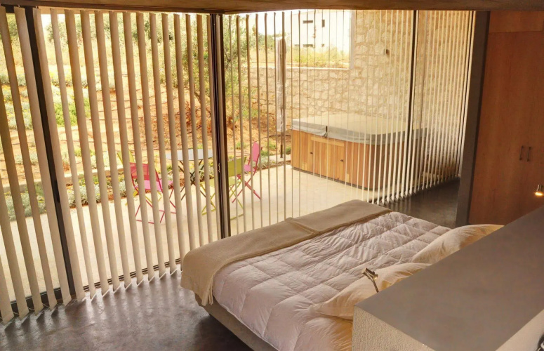 Leivatho Hotel