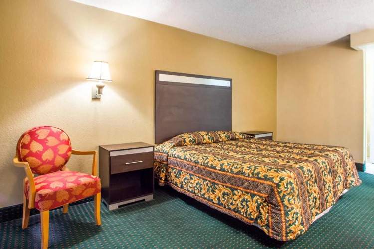 Rodeway Inn Mount Laurel Hwy 73