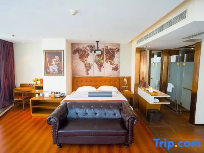 Deluxe Double room with view
