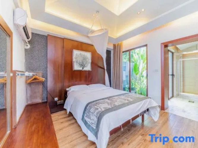 2 Bedrooms Villa with lake view