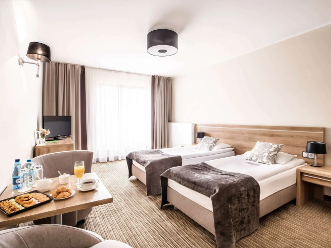 Mercure Wiazowna Brant