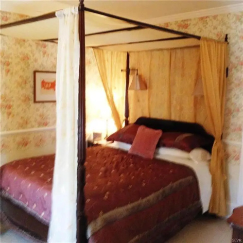 Hillcrest Bed and Breakfast