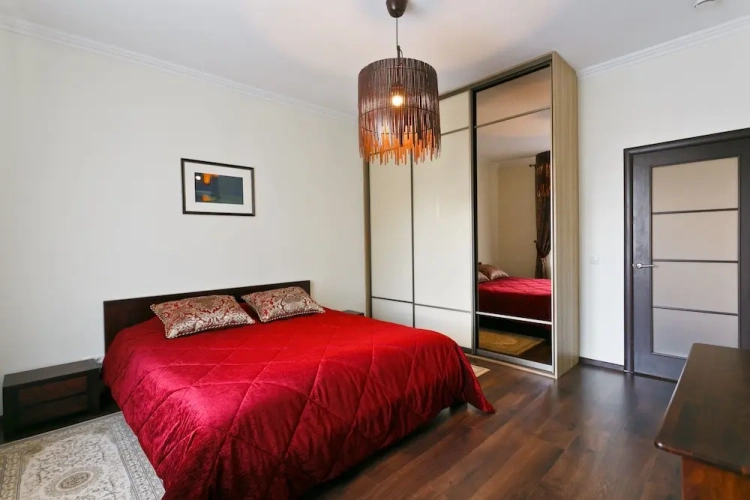 2 Bedrooms Apartment