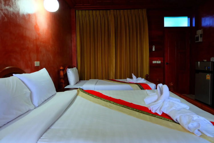 Rom Sak Resort