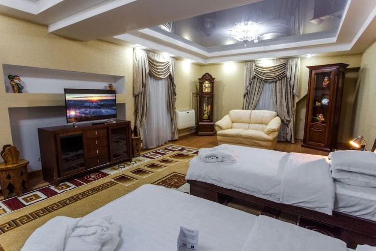 Citizen hotel